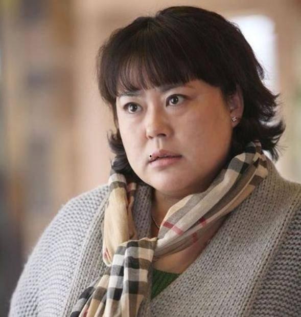 演员李菁菁最新爆料图片,揭秘娱乐圈不为人知的幕后真相  第1张